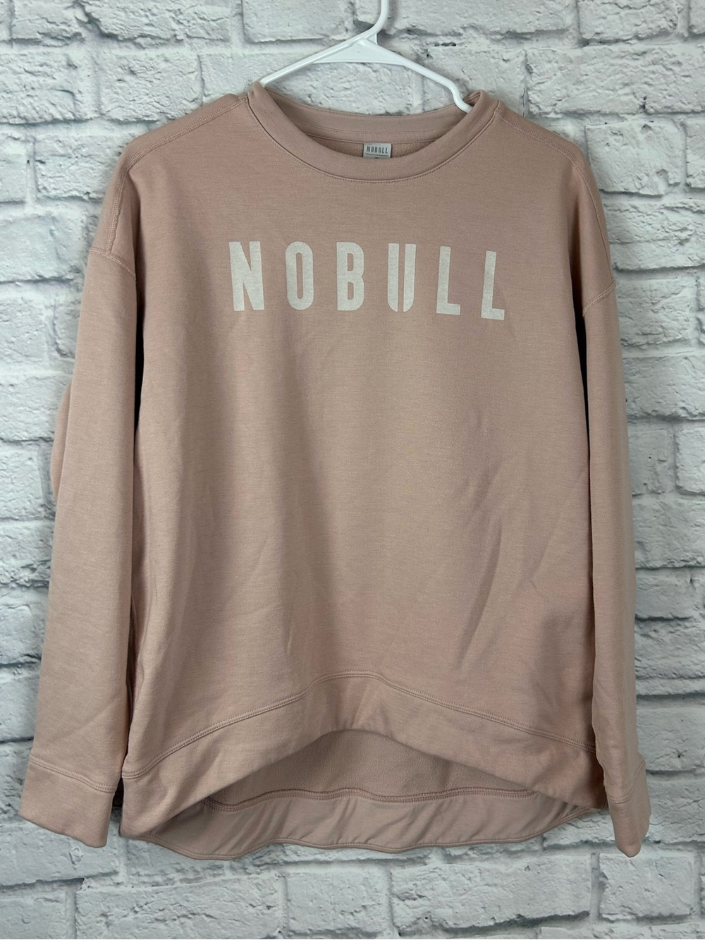 NOBULL Women’s Medium Pink Fleece Crewneck Sweatshirt High Low Hem Logo